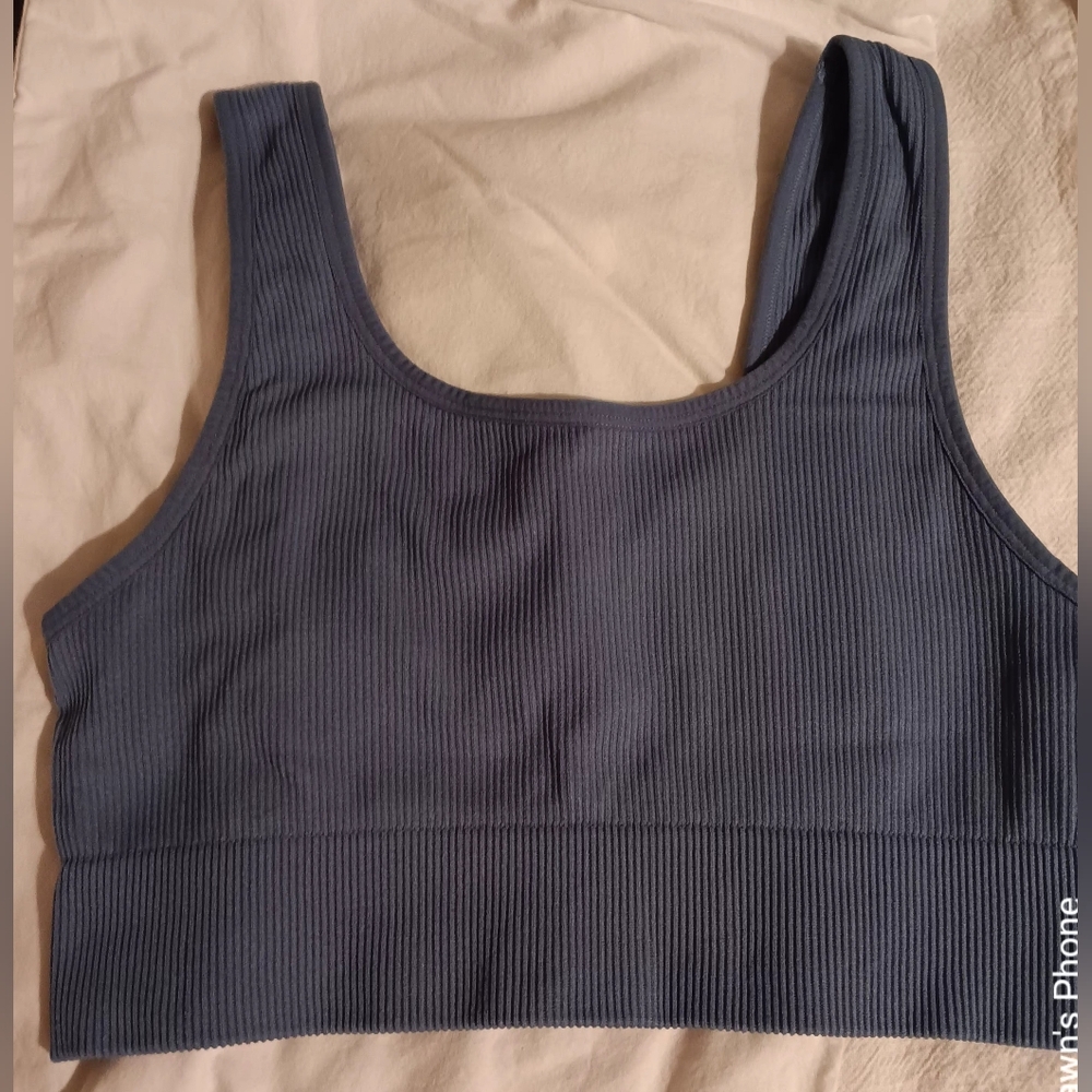 Womens medium support sports bra